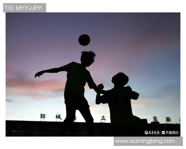 在绿茵场上寻找足球的乐趣与激情之旅